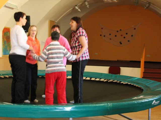 trampolining 10